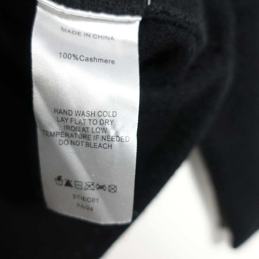 EUC Quince Women’s Mongolian Cashmere Batwing Sweater Black Sm/Med Relaxed Fit - Picture 9 of 9